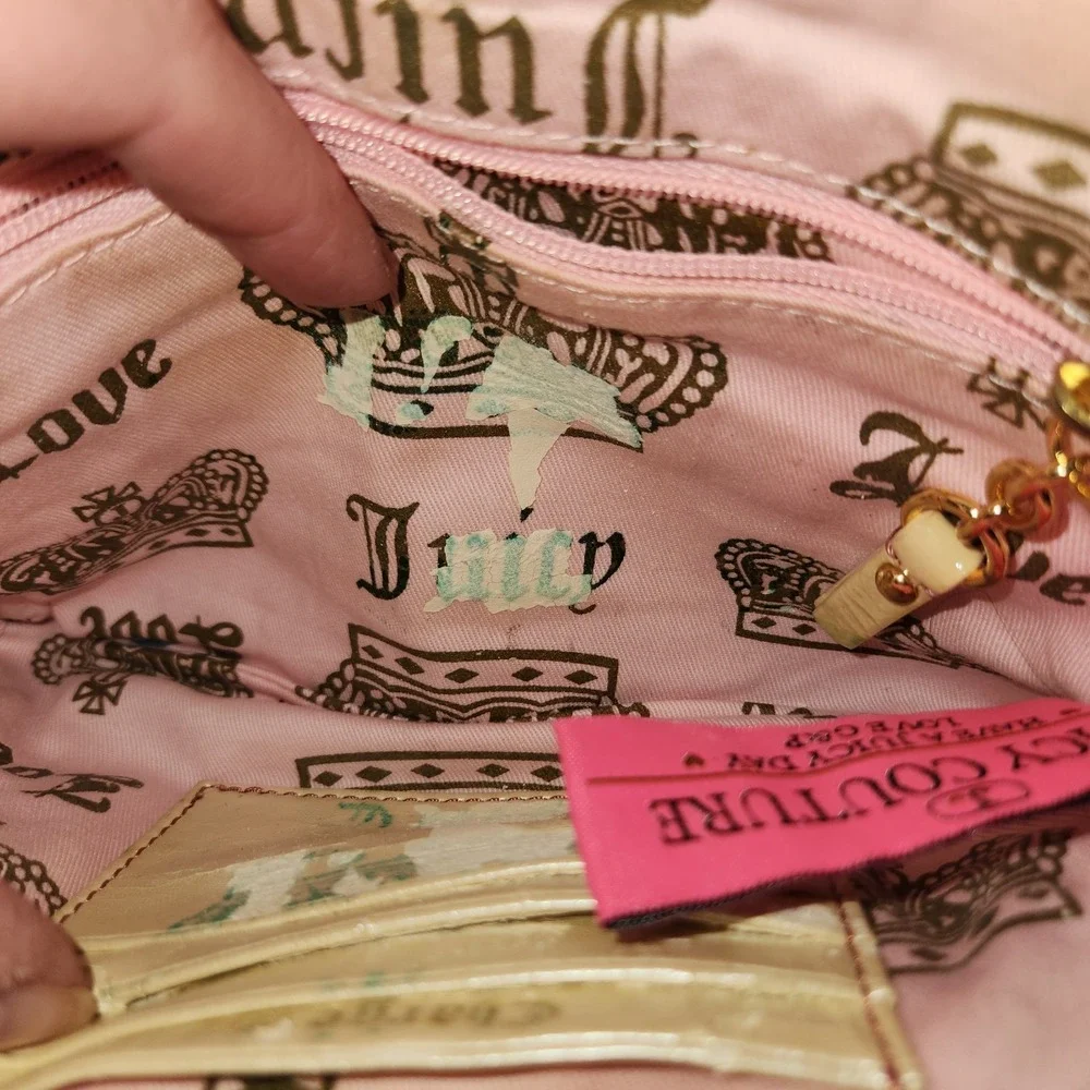 Vintage Juicy Culture Clutch In‎ Cream Patent Leather W Dustbag Flaw